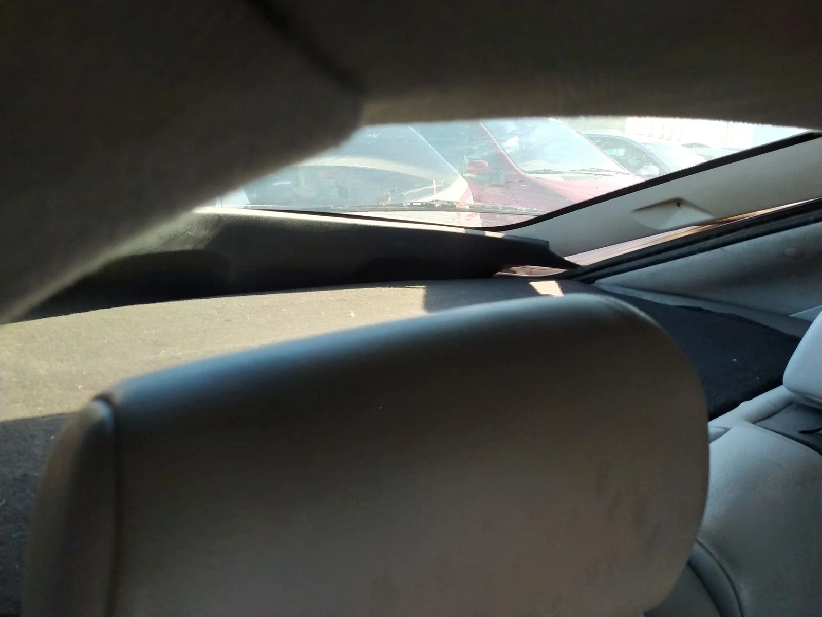 Foto de BANDEJA TRASERA FORD MONDEO BERLINA (GE) 2.0 TDCi CAT (131 CV / 96 KW)