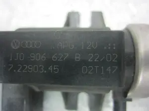 Foto de VALVULA AIRE ADICIONAL BMW SERIE 3 BERLINA (E46) 3.0 24V Turbodiesel CAT (184 CV / 135 KW) referencia 1J0906627B foto 2