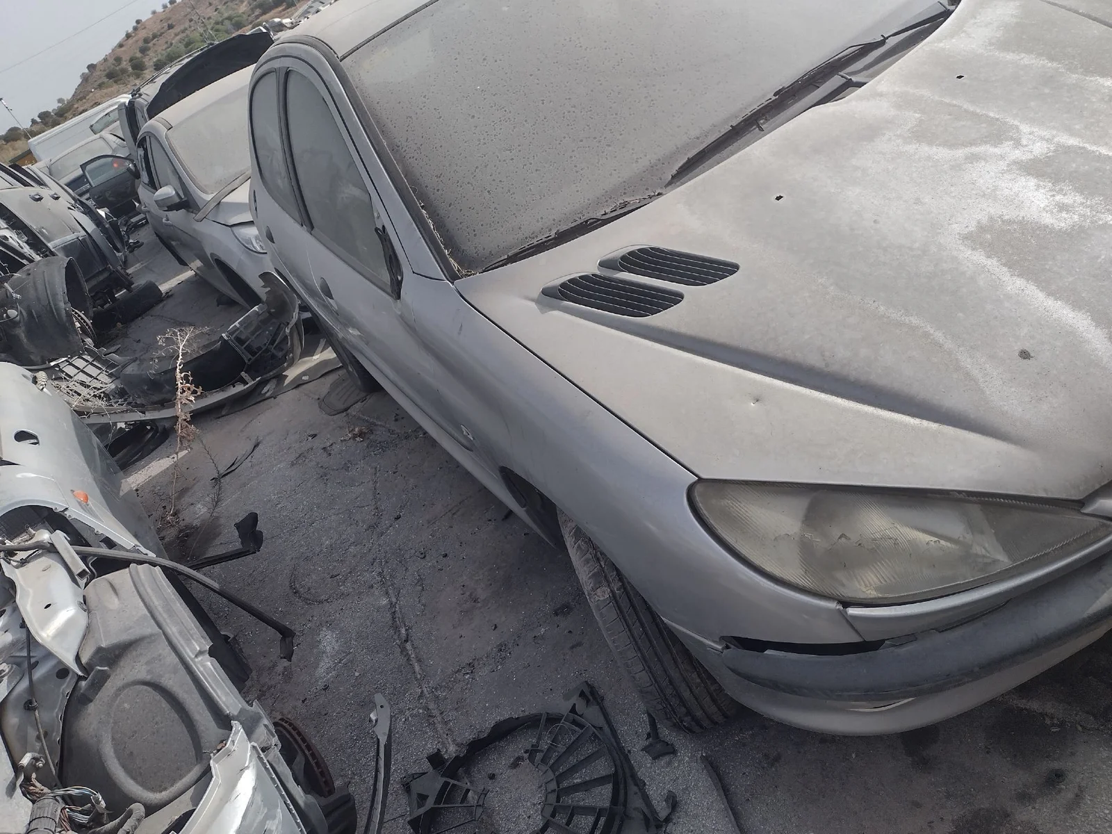 Foto de ALETA DELANTERA DERECHA PEUGEOT 206 1.4 HDi (68 CV / 50 KW) referencia 7841L0