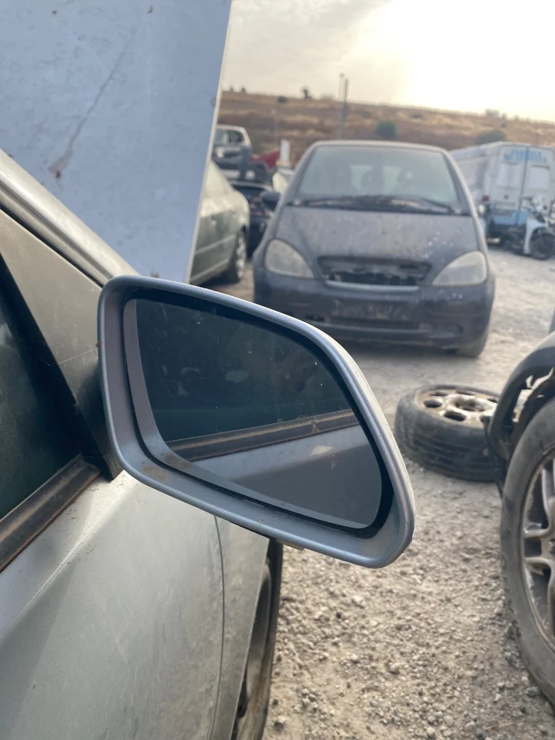 Foto de RETROVISOR DERECHO VOLKSWAGEN POLO IV (9N3) 1.4 FSI (86 CV / 63 KW)