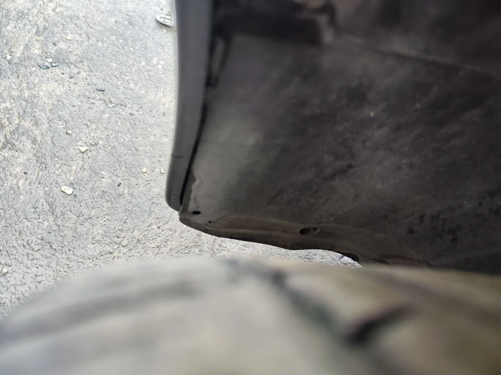 Foto de PASO RUEDA DELANTERO IZQUIERDO BMW SERIE 5 BERLINA (E39) 3.0 24V Turbodiesel CAT (193 CV / 142 KW)