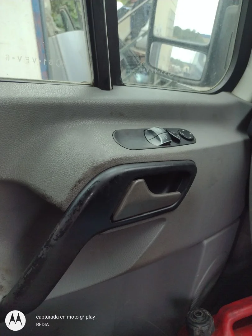 Foto de ELEVALUNAS DELANTERO IZQUIERDO VOLKSWAGEN CRAFTER FURGÓN (2E) 2.5 TDI DPF (109 CV / 80 KW) referencia 2E0837401