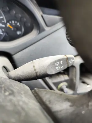Foto de MANDO LIMPIA FORD FOCUS BERLINA (CAK) 1.6 16V CAT (101 CV / 74 KW)