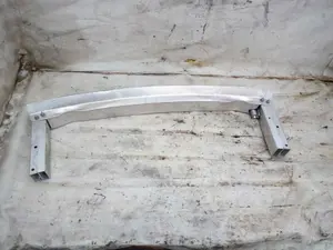Foto de REFUERZO PARAGOLPES TRASERO PORSCHE MACAN (95BA) referencia 8R0807313D foto 5