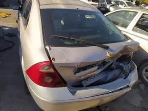 Foto de REFUERZO PARAGOLPES TRASERO FORD MONDEO BERLINA (GE) 2.0 TDCi CAT (131 CV / 96 KW)