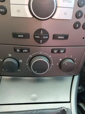 Foto de MANDO CALEFACCION / AIRE ACONDICIONADO OPEL ASTRA H BERLINA