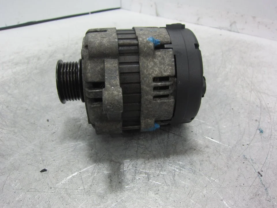 Foto de ALTERNADOR CHEVROLET AVEO BERLINA 1.4 CAT (94 CV / 69 KW)