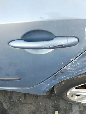 Foto de MANETA EXTERIOR TRASERA IZQUIERDA RENAULT LAGUNA II (BG0) 1.9 dCi Diesel CAT (101 CV / 74 KW) referencia 7701472932