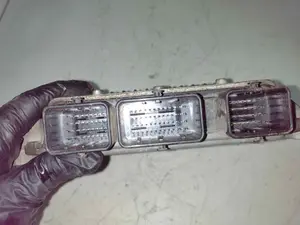 Foto de CENTRALITA MOTOR UCE FORD FIESTA (CBK) referencia 00208104 foto 3
