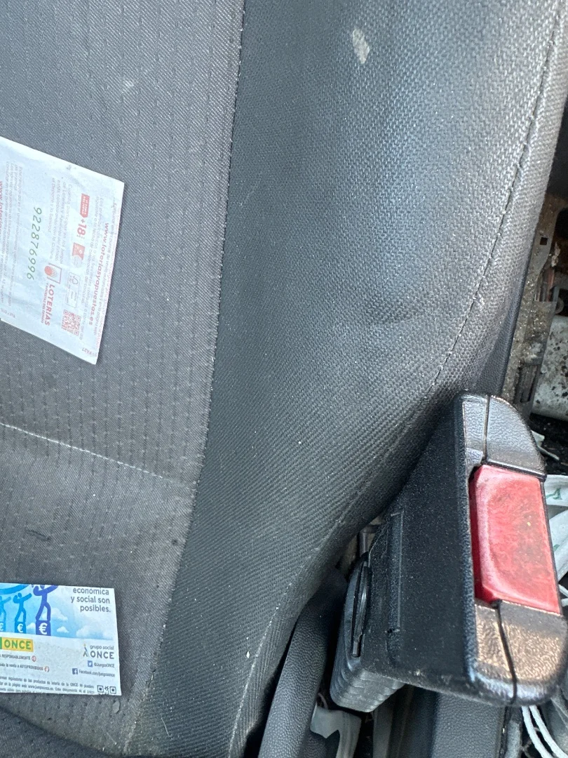 Foto de ENGANCHE CINTURON TRASERO IZQUIERDO OPEL MERIVA 1.6 16V (101 CV / 74 KW)