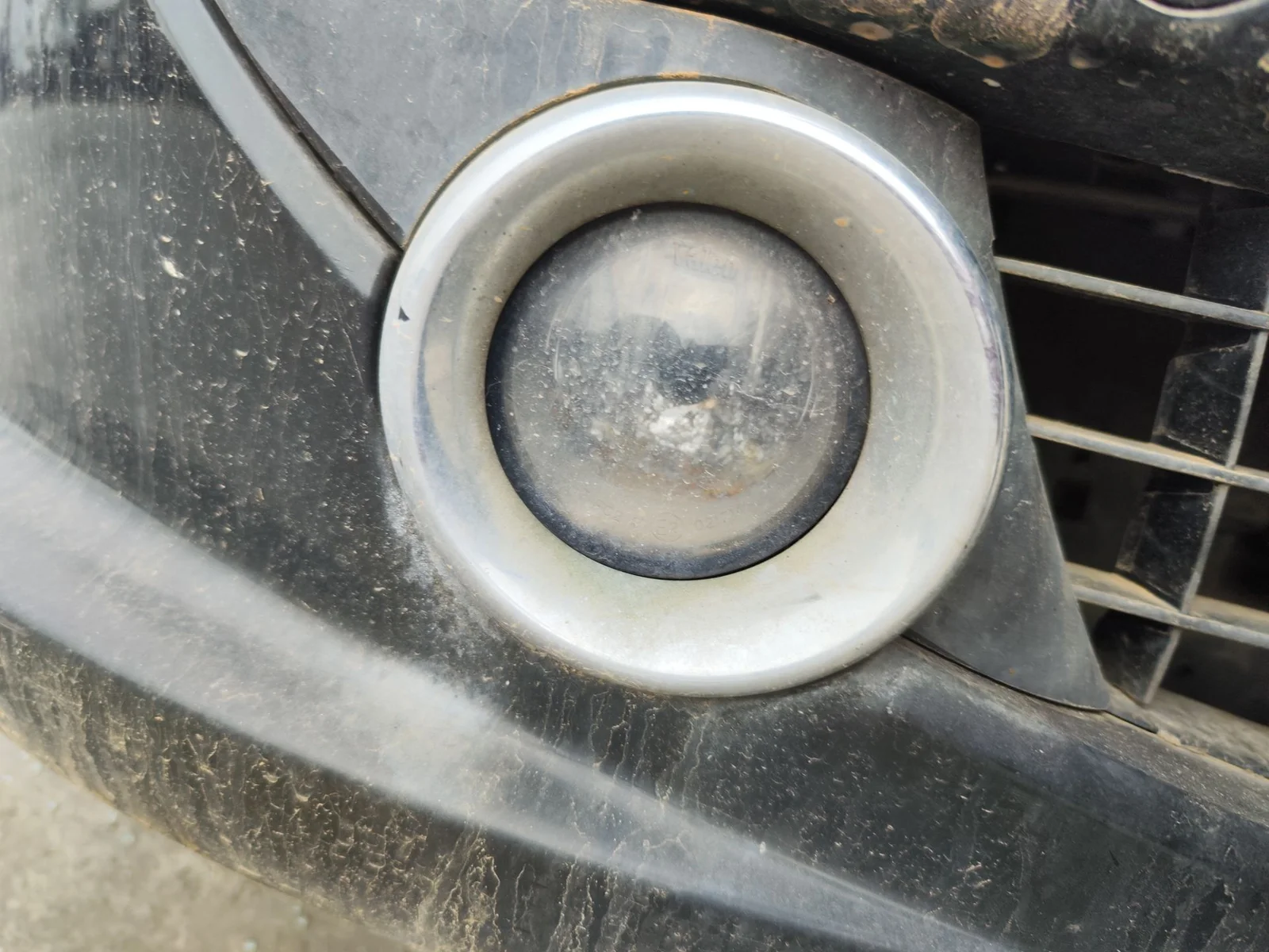 Foto de FARO ANTINIEBLA DERECHO PEUGEOT 207 1.4 16V CAT (KFU / ET3J4) (88 CV / 65 KW) referencia 6206E1