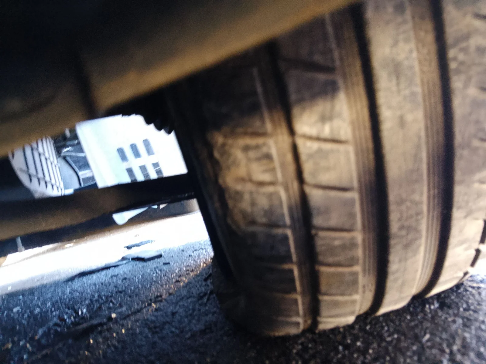 Foto de BRAZO SUSPENSION DELANTERO DERECHO FORD FIESTA (CNN) 1.5 TDCi CAT (75 CV / 55 KW)