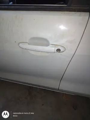 Foto de MANETA EXTERIOR DELANTERA IZQUIERDA KIA RIO (UB) 1.2 CAT (86 CV / 63 KW)