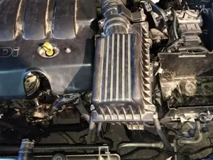 Foto de CAJA FILTRO AIRE PEUGEOT 406 BERLINA (S1/S2) 2.0 HDi CAT (90 CV / 66 KW) referencia 1427G5