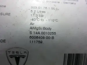 Foto de DEPOSITO SUSPENSION TESLA MODEL S eléctrico 270 kW (367 CV / 270 KW) referencia 600640800B foto 5