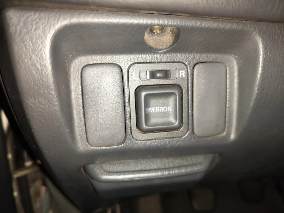 Foto de MANDO RETROVISOR HONDA CIVIC COUPÉ (EJ6/8) 1.6 CAT (105 CV / 77 KW) referencia 35190S01A01