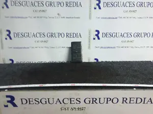 Foto de MANDO ELEVALUNAS DELANTERO IZQUIERDO AUDI 100 AVANT (C4) referencia 4A0959521