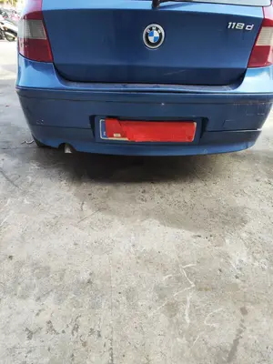 Foto de PARAGOLPES TRASERO BMW SERIE 1 BERLINA (E81/E87) 2.0 16V Diesel CAT (122 CV / 90 KW)
