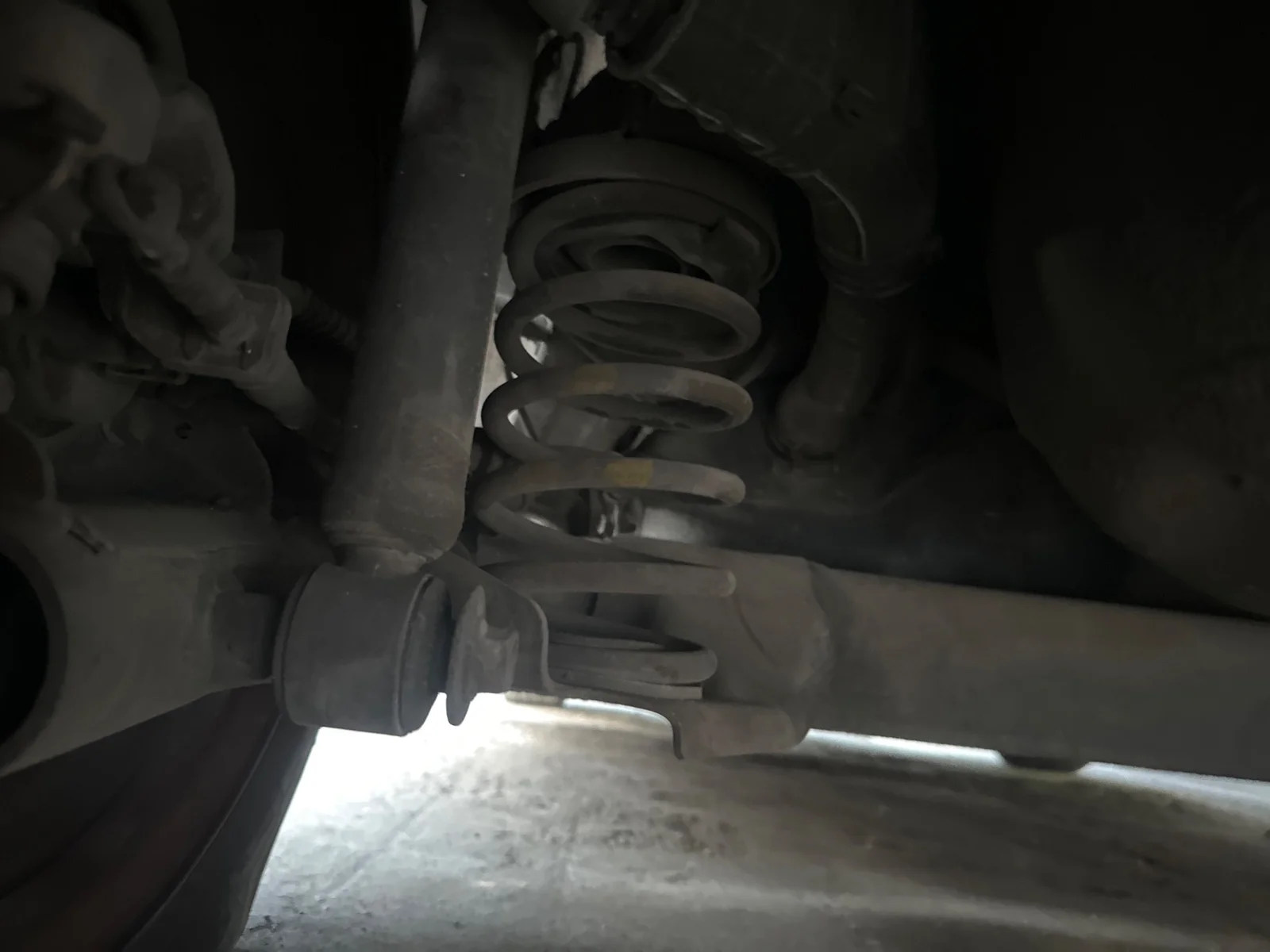 Foto de AMORTIGUADOR TRASERO IZQUIERDO KIA PICANTO (SA) 1.1 CAT (65 CV / 48 KW) referencia 5531007201