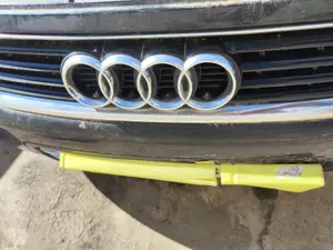 Foto de REFUERZO PARAGOLPES DELANTERO AUDI A3 (8L) 1.6  (102 CV / 75 KW) referencia 8L0807109F