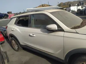 Foto de LUNA DELANTERA DERECHA SSANGYONG KORANDO 1.6 Turbodiesel CAT (136 CV / 100 KW) referencia 43R00240