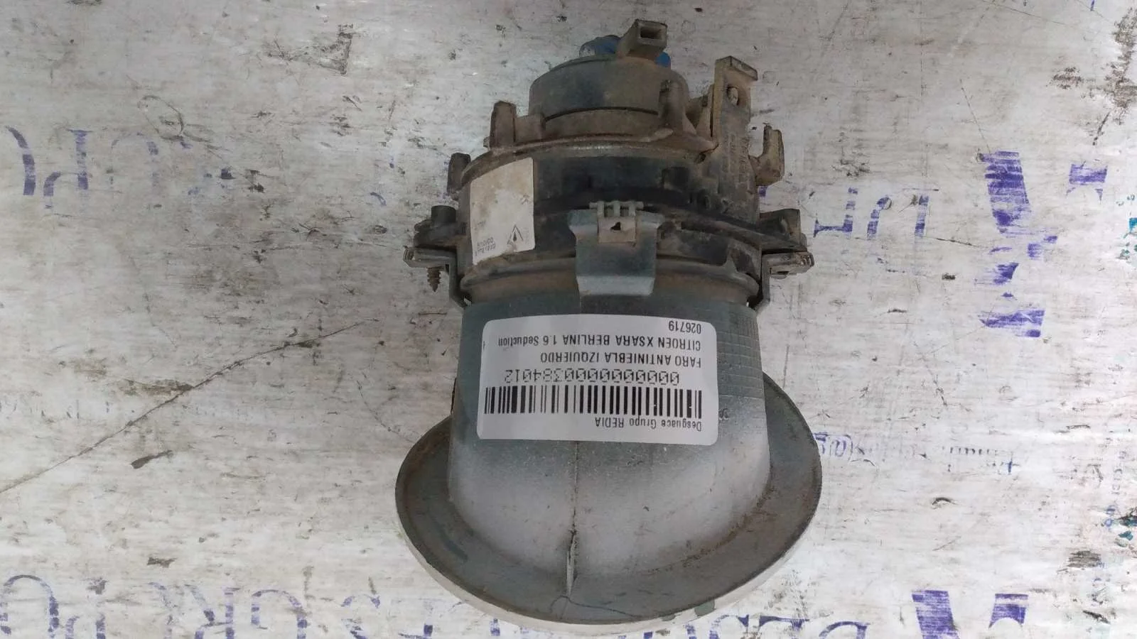 Foto de FARO ANTINIEBLA IZQUIERDO CITROEN XSARA BERLINA 1.6 (88 CV / 65 KW) referencia 026719