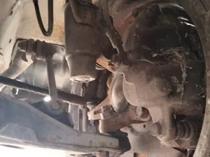 Foto de MANGUETA DELANTERA DERECHA NISSAN VANETTE CARGO 2.3 Diesel (75 CV / 55 KW)