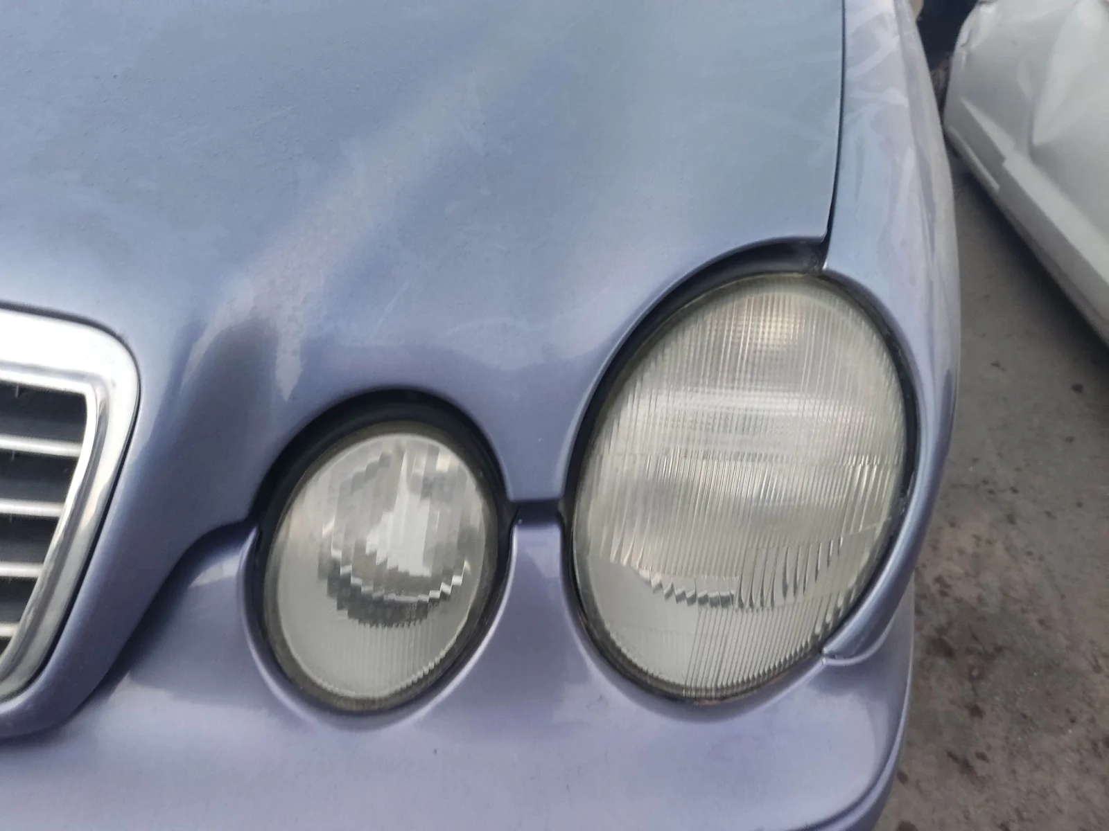 Foto de FARO IZQUIERDO MERCEDES-BENZ CLK (BM 208) CABRIO 3.2 V6 18V CAT (218 CV / 160 KW) referencia A208820016164