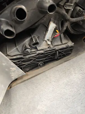 Foto de VENTILADOR CALEFACCION VOLKSWAGEN CADDY (2K)(02.2004) 1.9 TDI (BSU) (75 CV / 55 KW)