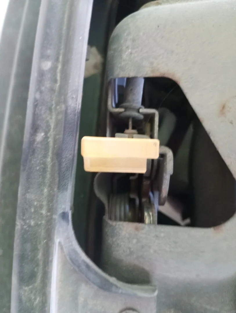 Foto de CERRADURA CAPO FORD KA (CCQ) 1.3 CAT (50 CV / 37 KW) referencia 4868500