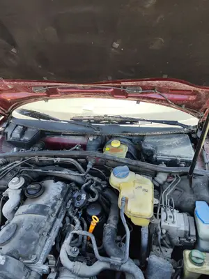 Foto de ARTICULACION LIMPIA DELANTERA VOLKSWAGEN PASSAT BERLINA (3B2) 1.9 TDI (110 CV / 81 KW) referencia 8D1955603A