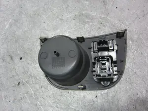 Foto de WARNING SEAT LEON (1P1) 1.9 TDI (105 CV / 77 KW) referencia 1P1858331 foto 3