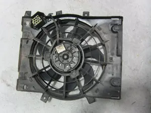 Foto de ELECTROVENTILADOR OPEL ZAFIRA B 1.7 16V CDTI (110 CV / 81 KW) referencia 0130303960 foto 3