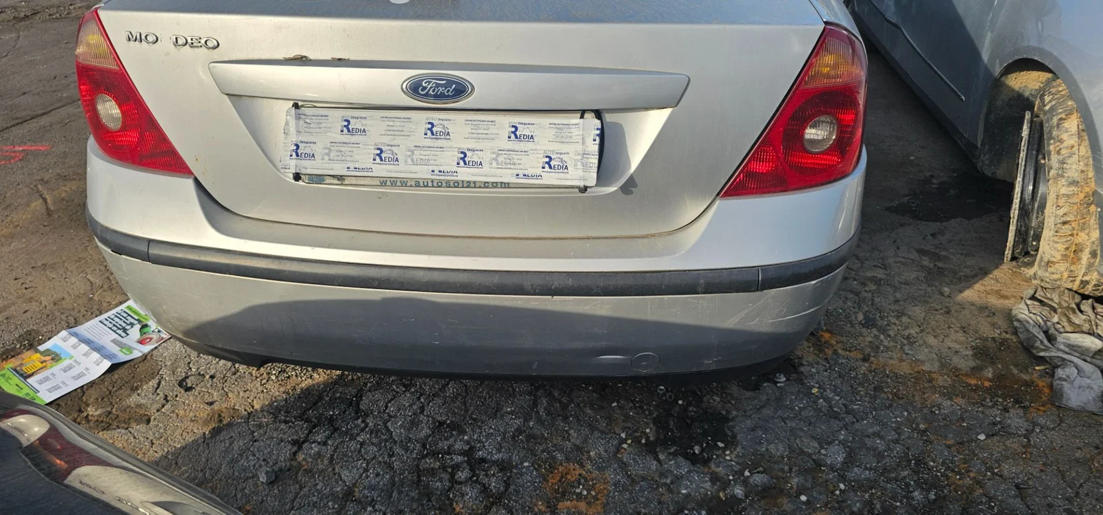 Foto de PARAGOLPES TRASERO FORD MONDEO BERLINA (GE) 2.0 CAT (146 CV / 107 KW) referencia 1385684
