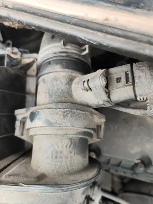 Foto de CAUDALIMETRO VOLKSWAGEN SHARAN (7M6/7M9) 1.9 TDI (116 CV / 85 KW)
