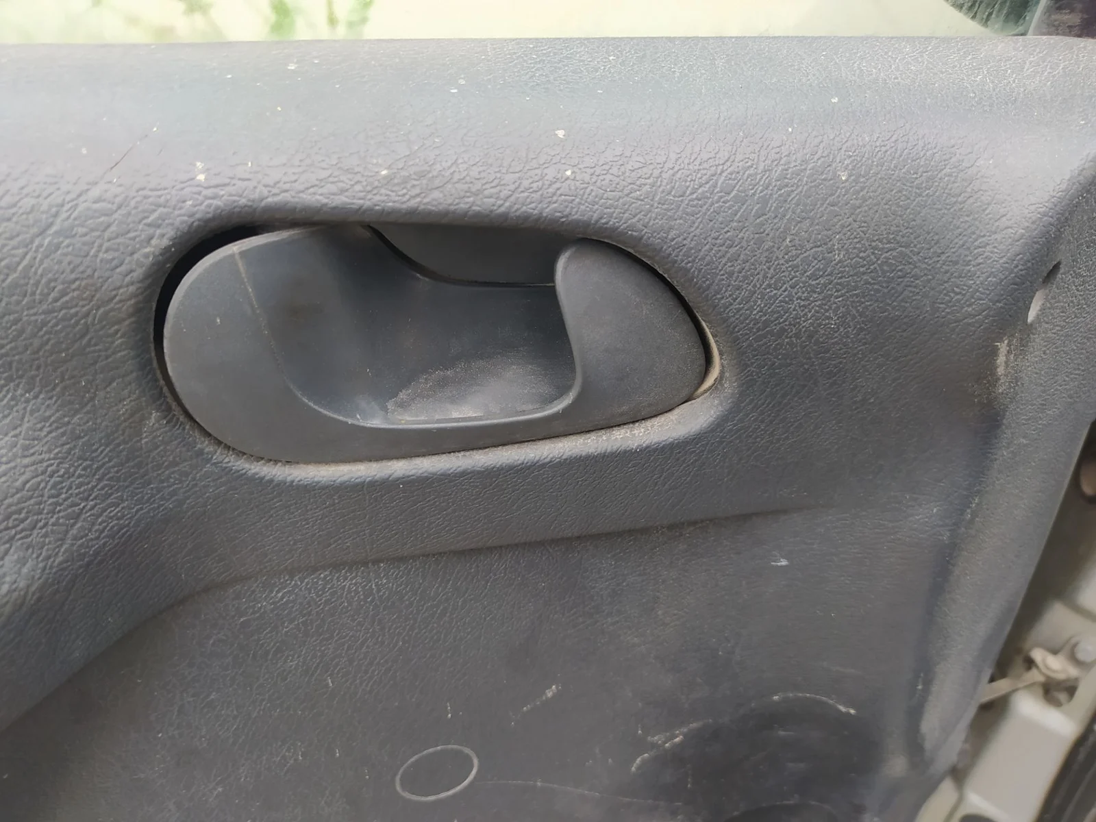 Foto de MANETA INTERIOR DELANTERA IZQUIERDA PEUGEOT EXPERT FURGÓN COMFORT (1995) 2.0 HDi (109 CV / 80 KW)