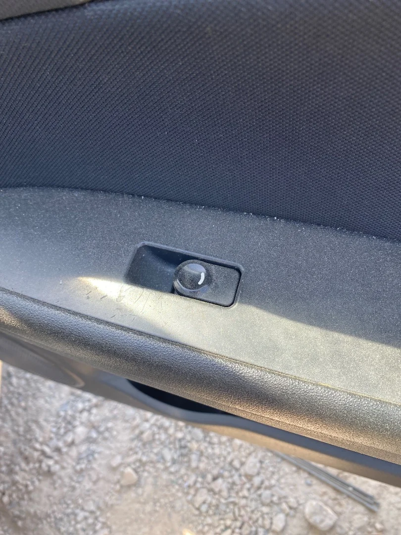 Foto de MANDO ELEVALUNAS DELANTERO DERECHO HYUNDAI I30 (FD) 1.4 CAT (109 CV / 80 KW)