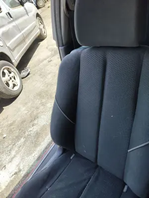Foto de ASIENTO DELANTERO DERECHO RENAULT MEGANE II BERLINA 3P 1.9 dCi Diesel (120 CV / 88 KW) foto 3