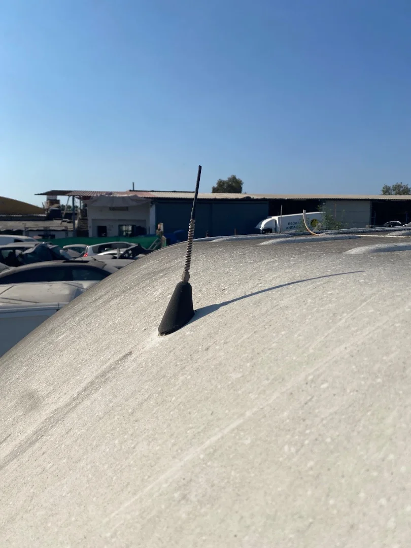 Foto de BASE DE ANTENA VOLKSWAGEN LT FURGÓN/COMBI 2.5 TDI (109 CV / 80 KW)
