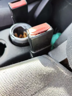Foto de PRETENSOR AIRBAG IZQUIERDO CITROEN C3 1.4  (73 CV / 54 KW)