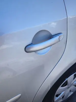 Foto de MANETA EXTERIOR TRASERA IZQUIERDA VOLKSWAGEN TOURAN (1T1) 1.9 TDI (105 CV / 77 KW)