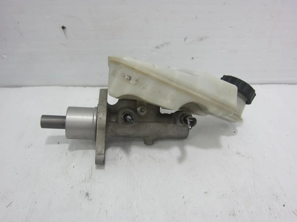 Foto de BOMBA FRENO FORD FOCUS BERLINA (CAP) 1.6 16V CAT (101 CV / 74 KW) referencia 03350891031