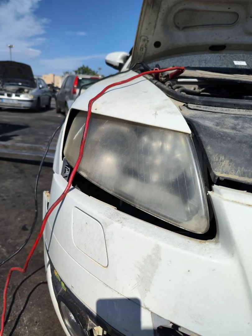 Foto de FARO DERECHO AUDI A6 BERLINA (4F2) 2.0 TDI (140 CV / 103 KW) referencia 4F0941030FF