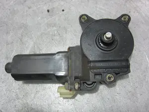 Foto de MOTOR ELEVALUNAS TRASERO DERECHO HYUNDAI ACCENT (LC) 1.5 12V CAT (90 CV / 66 KW) foto 3