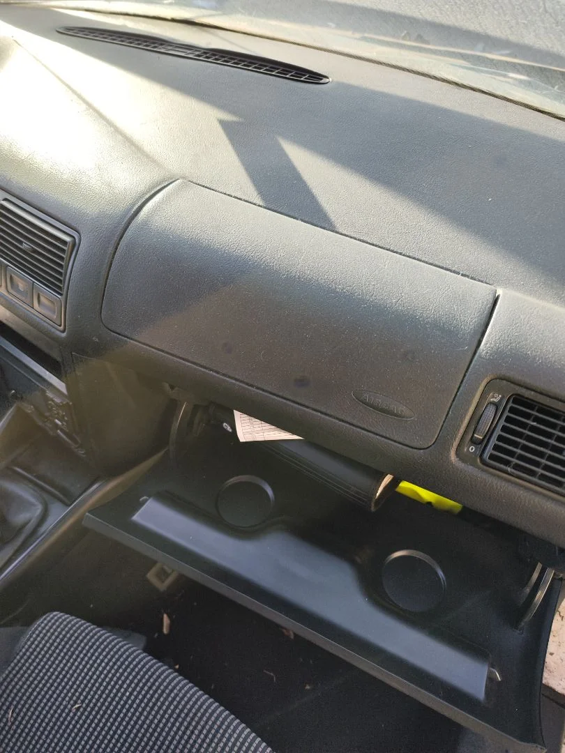 Foto de AIRBAG DELANTERO DERECHO VOLKSWAGEN GOLF IV BERLINA (1J1)(10.1997) 2.0 (116 CV / 85 KW)