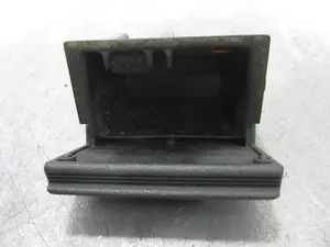 Foto de CENICERO RENAULT CLIO I FASE I / II (B/C57) 1.8 (90 CV / 66 KW) referencia 7700799113 foto 3