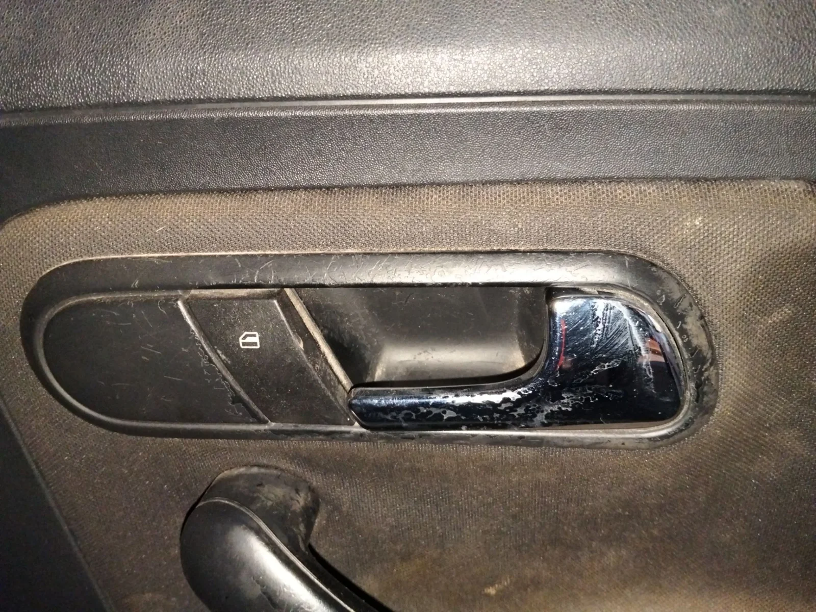 Foto de MANETA INTERIOR DELANTERA DERECHA SEAT IBIZA (6L1)