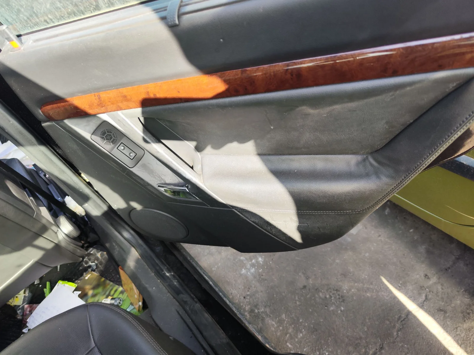 Foto de GUARNECIDO PUERTA TRASERA DERECHA OPEL VECTRA C BERLINA 2.2 16V DTI CAT (Y 22 DTR / L50) (125 CV / 92 KW) referencia 13169230