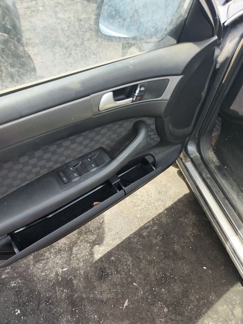Foto de ELEVALUNAS DELANTERO IZQUIERDO AUDI A6 BERLINA (4B2) 2.5 V6 24V TDI (180 CV / 132 KW) referencia 4B0837461A