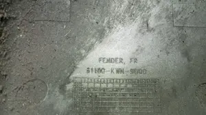 Foto de GUARDABARROS DELANTERO HONDA PCX 125 125 cm3 - 8.6 kW (0 CV / 0 KW) referencia 61100-KWN-9000 foto 2